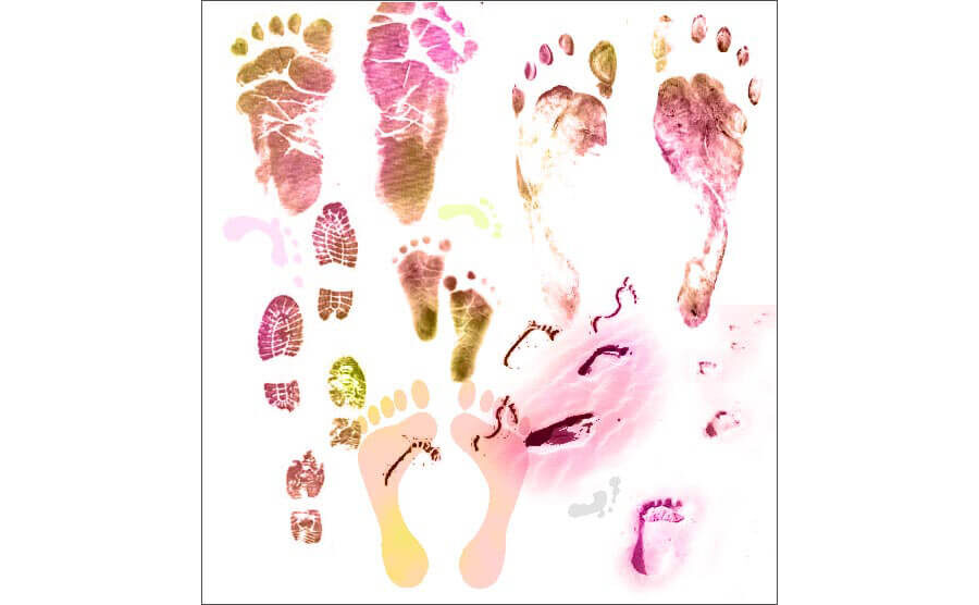 Кисти со следами человеческих ног