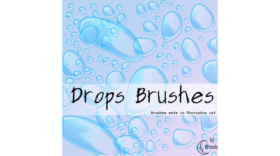 Кисти с каплями воды